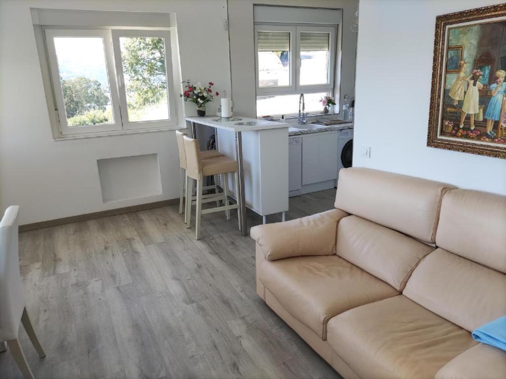וילאביצ'יוסה La Villa De Maria I Playa Beach El Puntal Asturias מראה חיצוני תמונה
